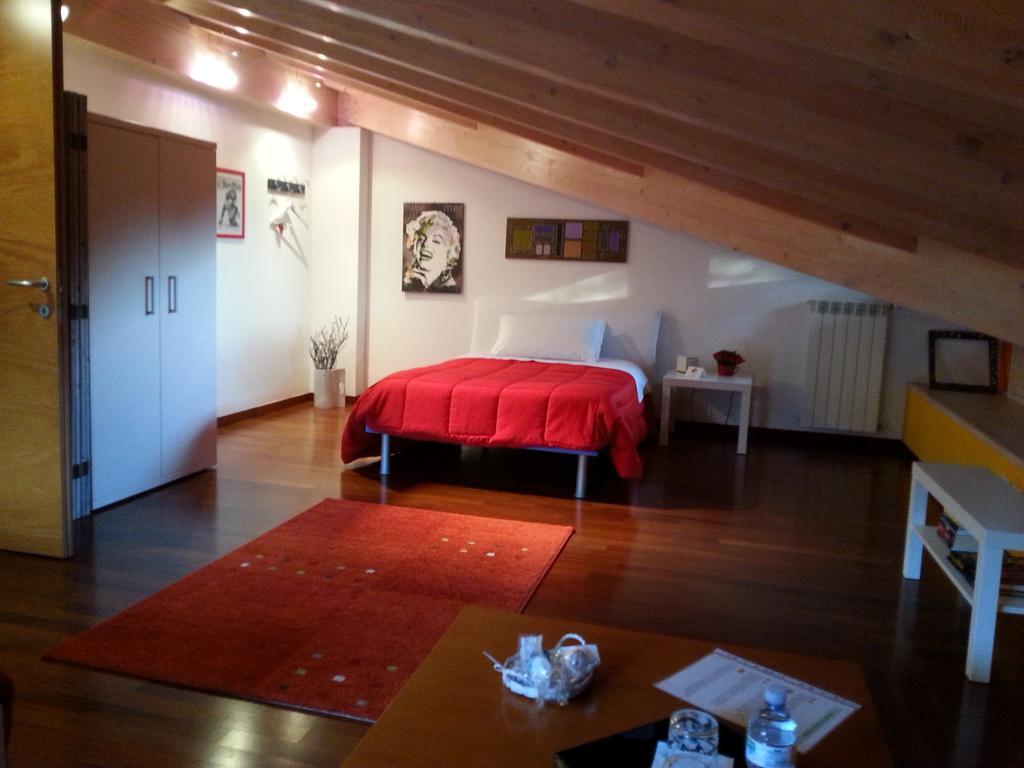 B&B Douglas House Varese Exterior photo
